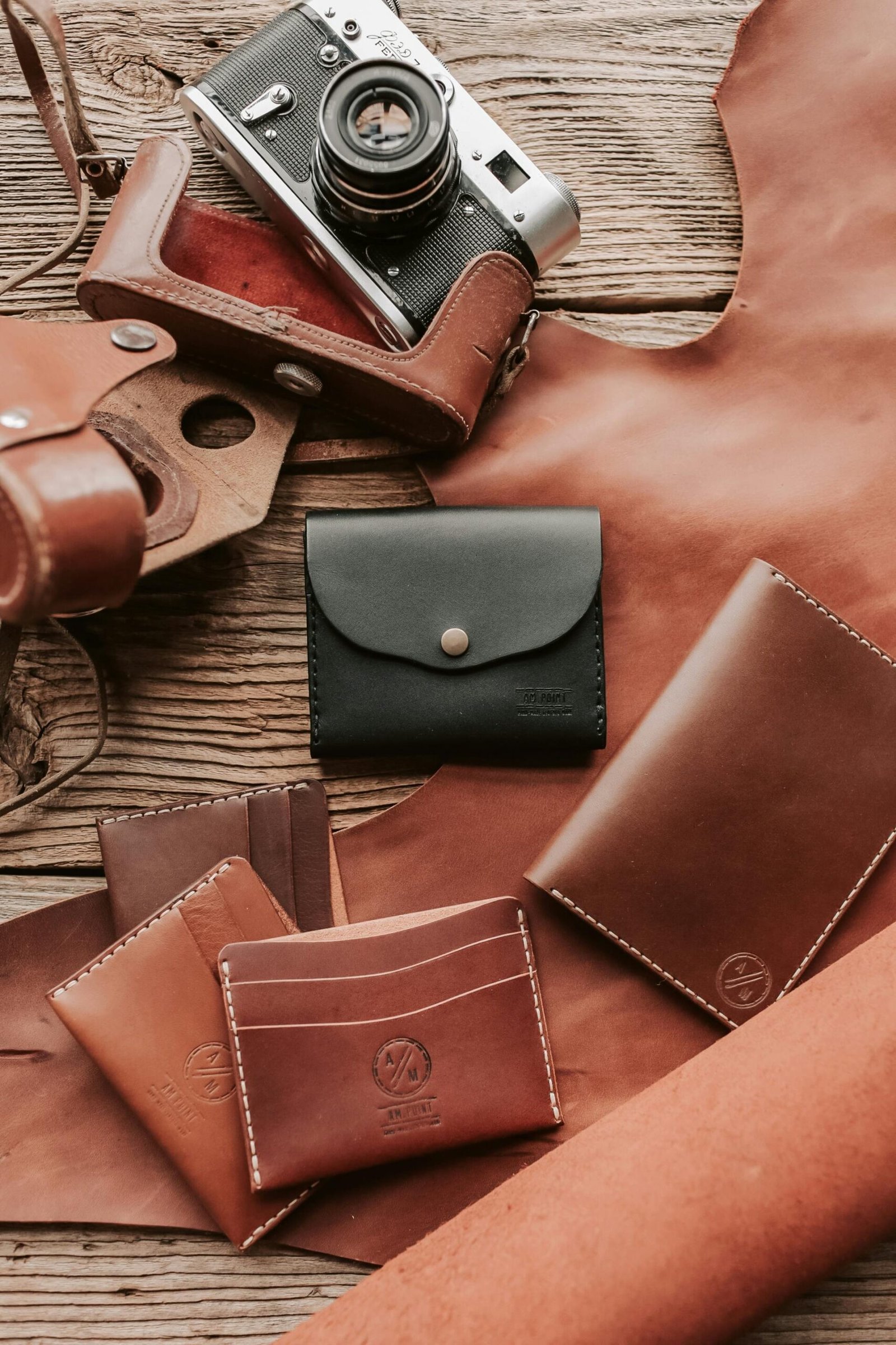 Striking the Right Balance: Functionality and Style in Leather Wallets